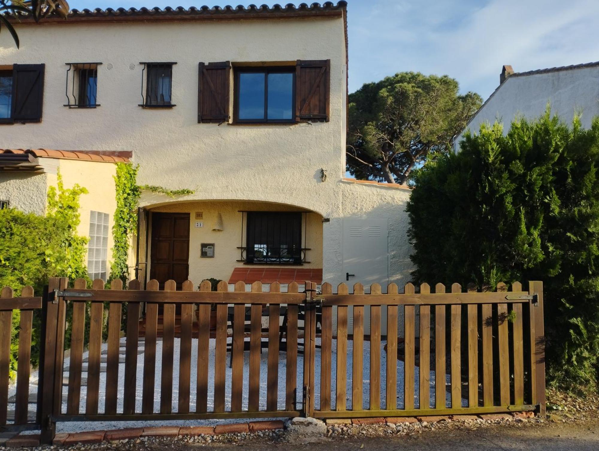 Casa Atenes L'Estartit Ngoại thất bức ảnh